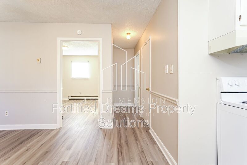 Building Photo - 4368 Ogburn Ave