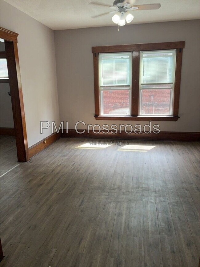 Building Photo - 1388 W 91st St