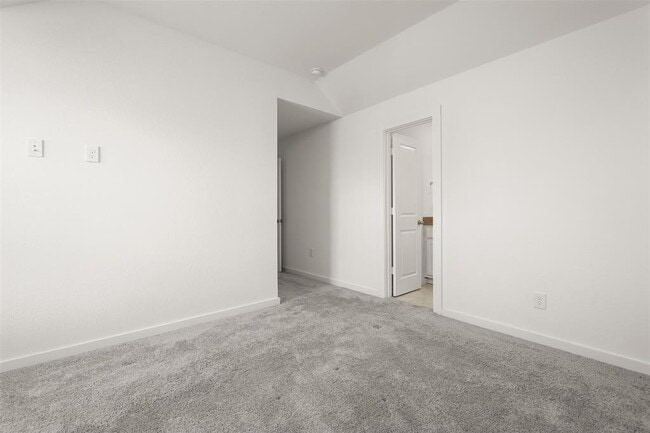 Building Photo - 13005 Blue Flora Dr