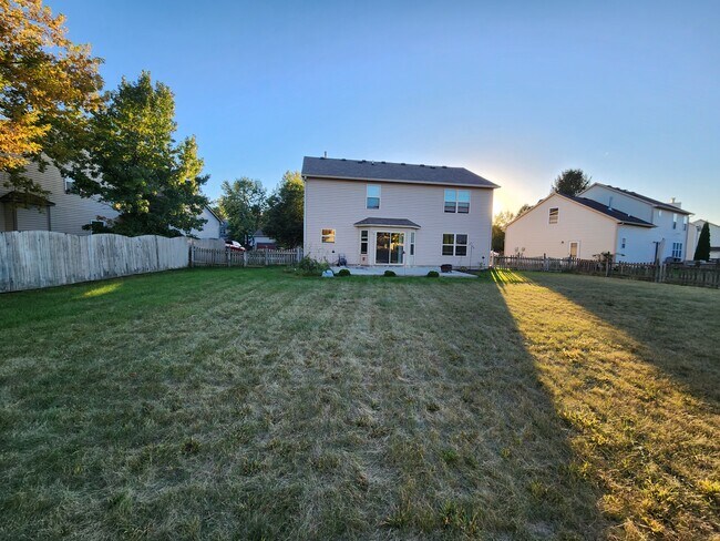 Building Photo - 8213 Briarhill Lane