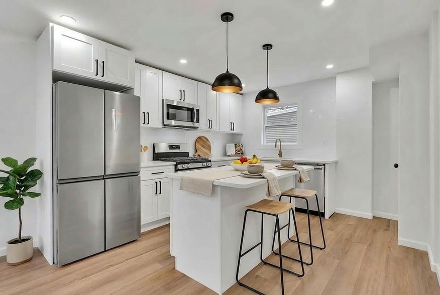 Building Photo - 315 Park Ave