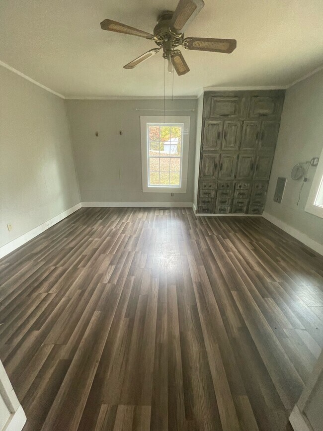 Building Photo - 324 Ramer Selmer Rd