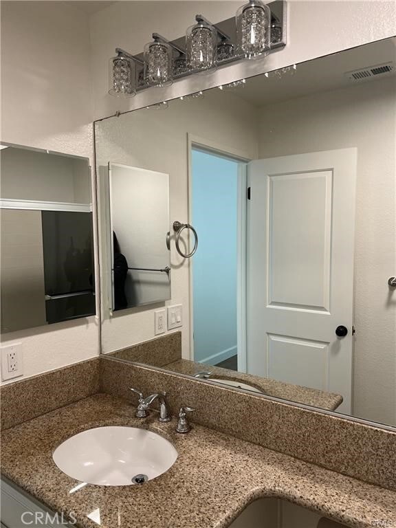 Building Photo - 2800 Plaza del Amo