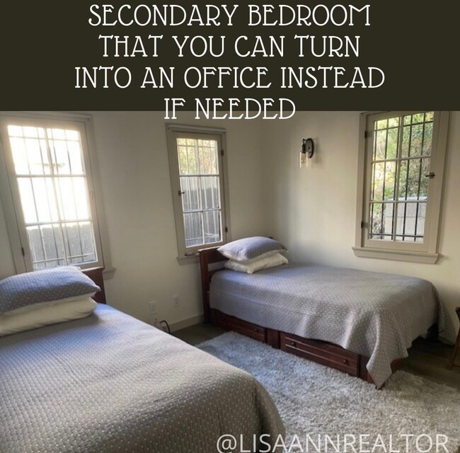 Building Photo - 2568 N Beachwood Dr