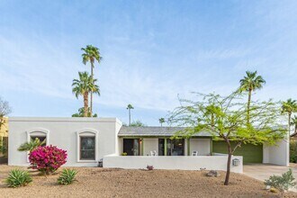 Building Photo - Beautifully Remodeled 4 Bedroom Home in Gr...