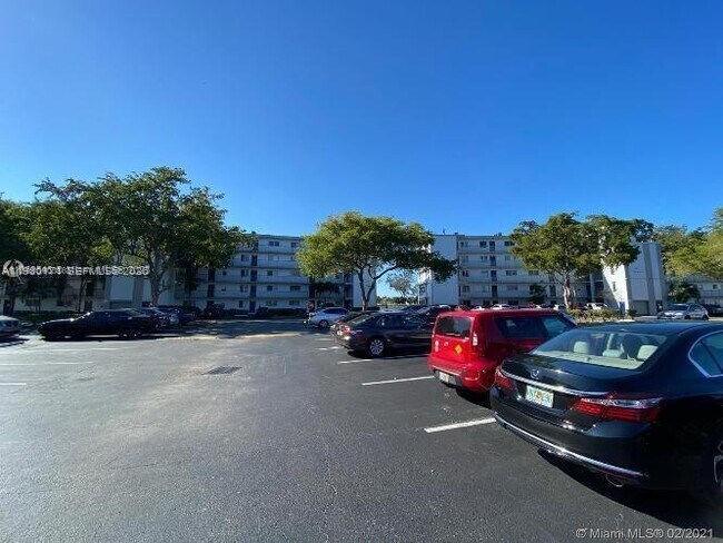 Building Photo - 8560 N Sherman Cir