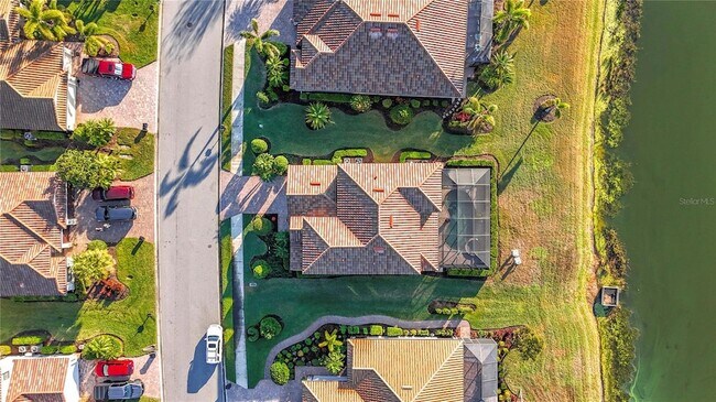 Building Photo - 6467 Willowshire Way