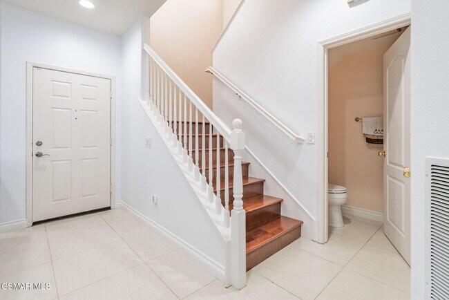 Building Photo - 5053 Flagstone Ln