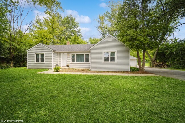 Building Photo - 685 Anthony Trail