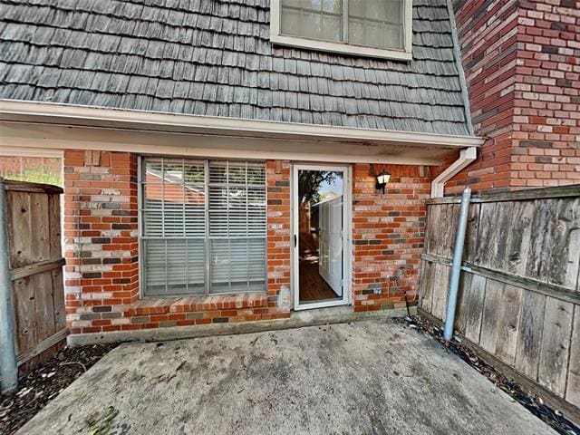 Building Photo - 931 Roaring Springs Rd