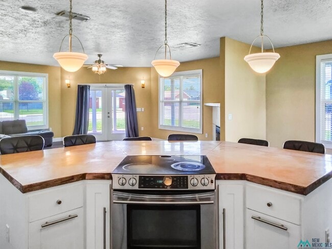 Building Photo - 2300 Reese Dr