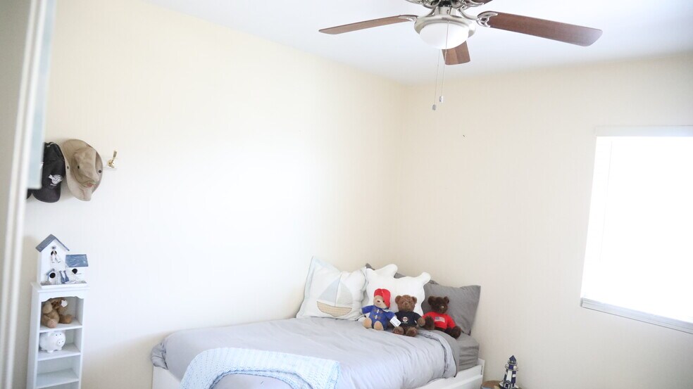 Building Photo - 5585 Camino Poniente