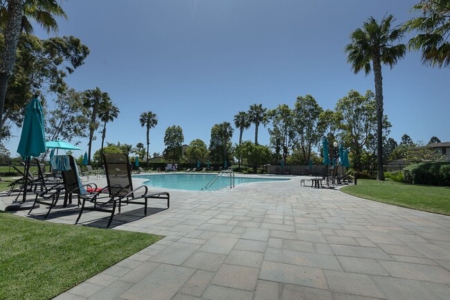 Building Photo - Single Family Golf Course Home for rent in...