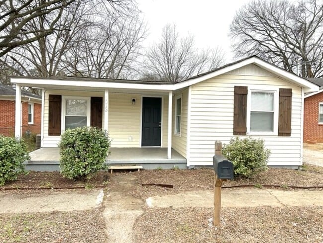 Primary Photo - CUTE TWO BEDROOM/ONE BATH BUNGALOW!
