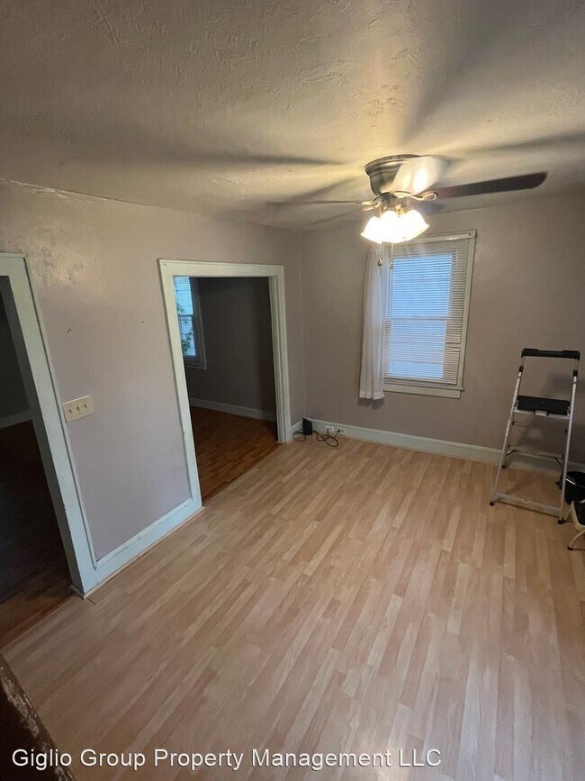 Building Photo - 2 br, 1 bath House - 1418 S. Webster Ave