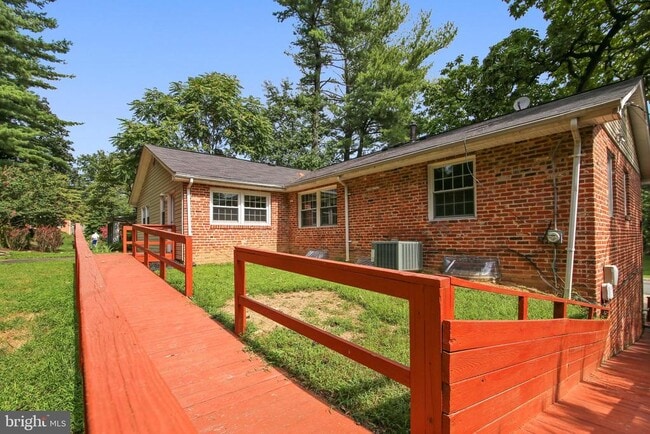 Building Photo - 11834 Goya Dr