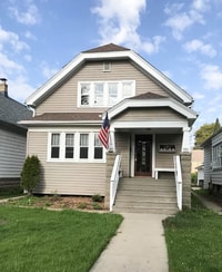 Building Photo - 1463 S 90th St