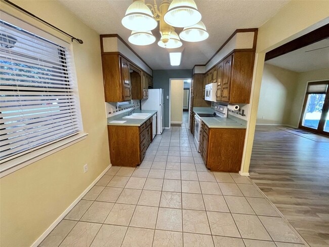 Building Photo - 706 Heritage Trail