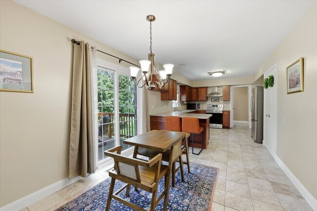 Building Photo - 3B/2.5B Single Family Home In West Chester With Private Back Yard!
