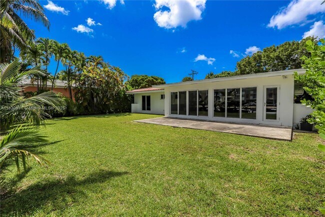 Building Photo - 2135 Arch Creek Dr