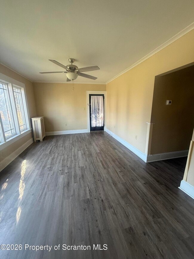 Building Photo - 1614 Linden St