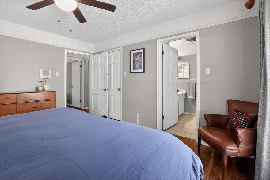 Building Photo - 10814 Cedar Elm Dr