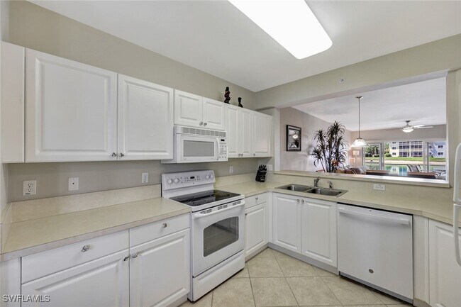 Building Photo - 7818 Great Heron Way