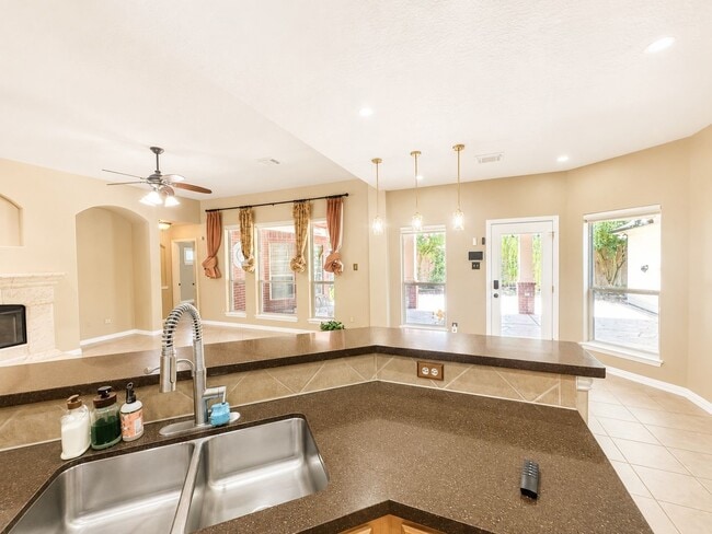 Building Photo - 2521 Black Skimmer Ct