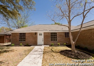 Building Photo - 927 Lipan Dr