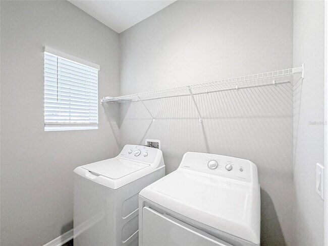 Building Photo - 3376 Cup Dr