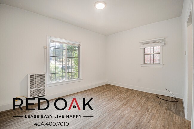 Primary Photo - 1111 S Norton Ave