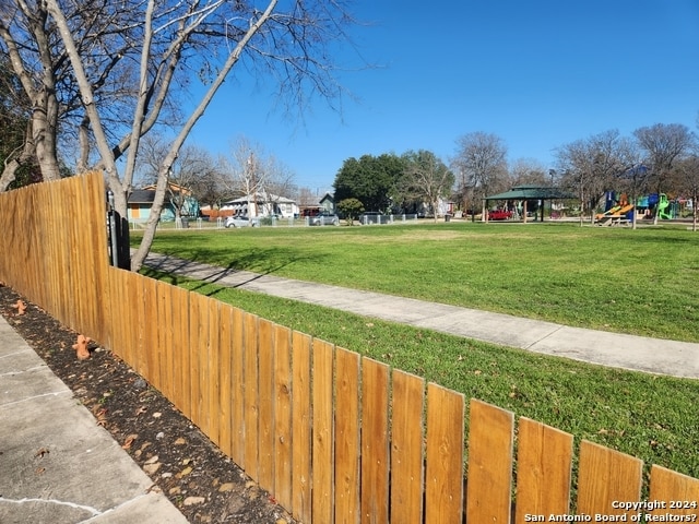 Building Photo - 115 Field Crest Dr