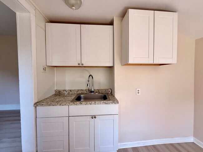 Building Photo - 243-245 South