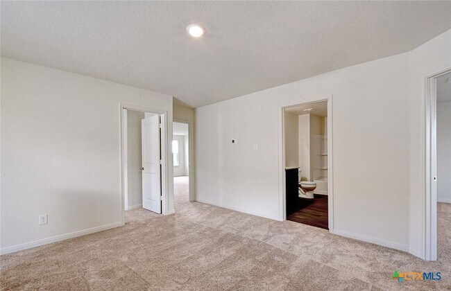 Building Photo - 4184 Duck Crk