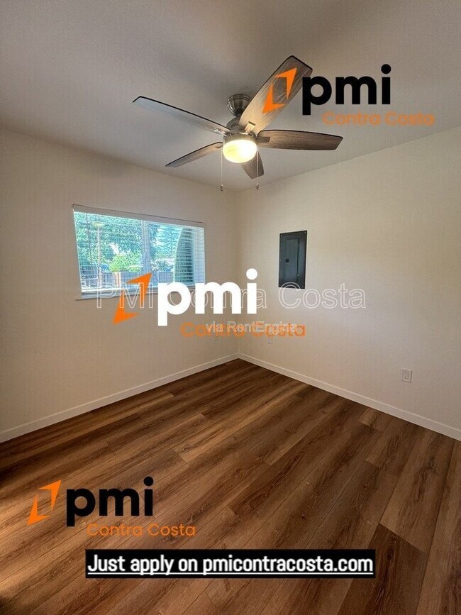 Building Photo - 1173 Las Juntas Way