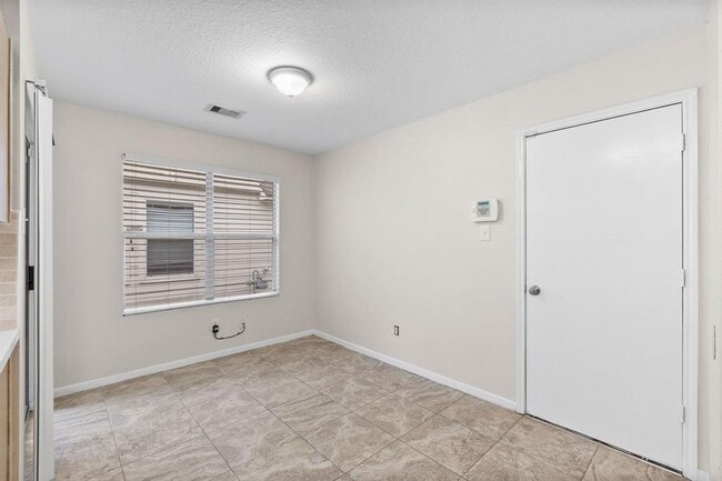 Building Photo - 16957 Wren Hill St