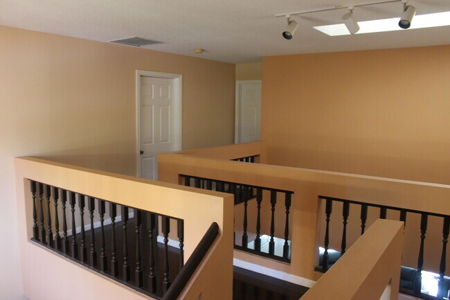 Building Photo - 13847 Geranium Pl