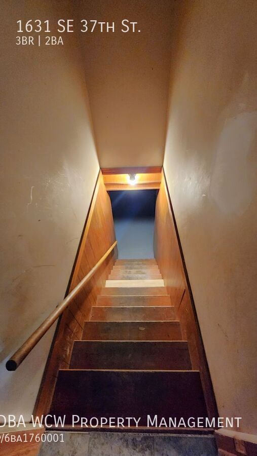 Building Photo - 1631 SE 37th St