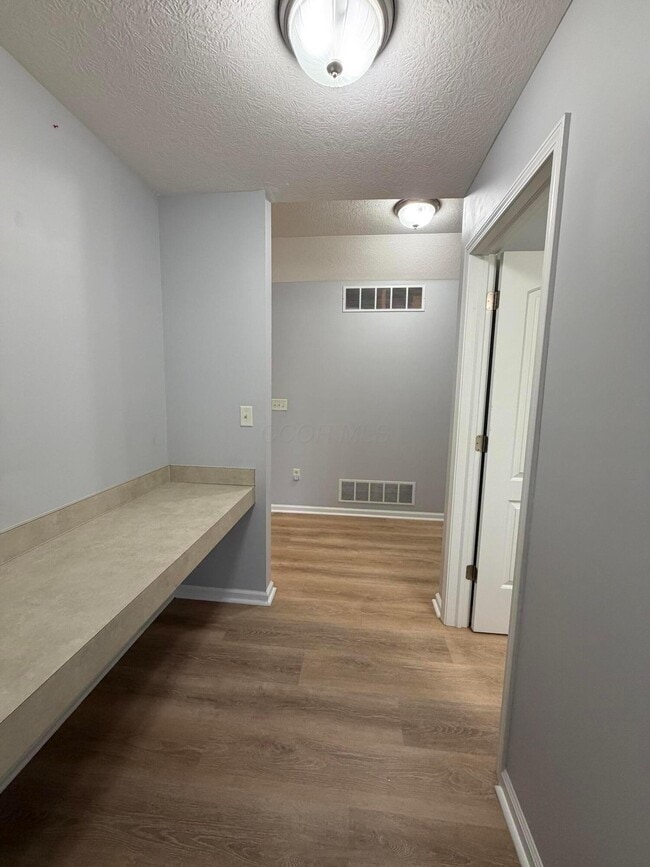 Building Photo - 7774 S Essex Gate Dr