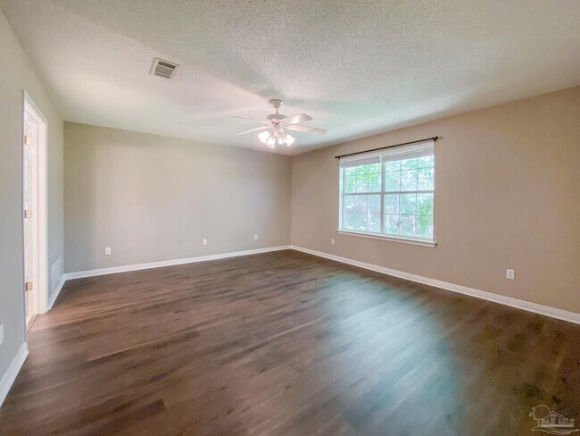 Building Photo - 1992 Southwind Cir