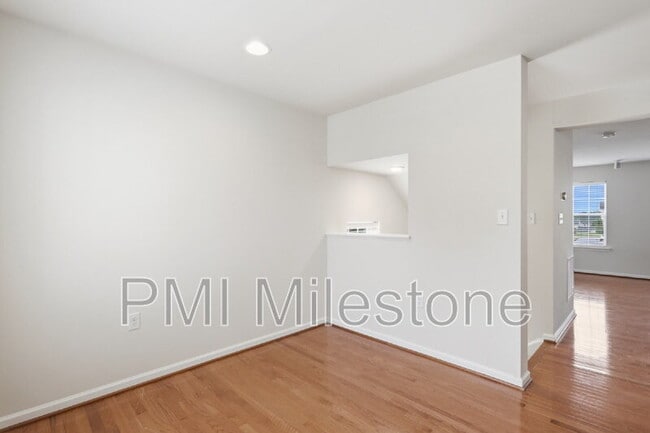 Building Photo - 100 Bertelli Ct