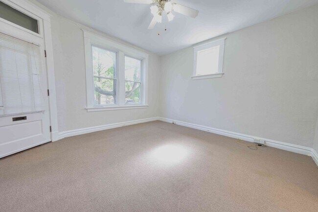 Building Photo - 4330 Gertrude Ave