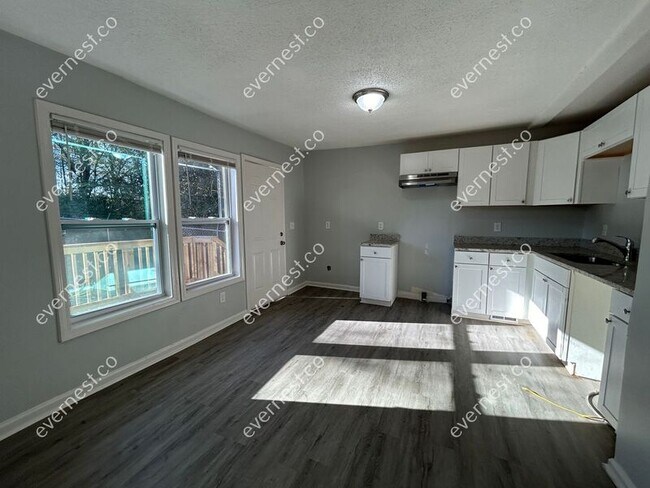 Building Photo - 1214 Bolton Rd NW