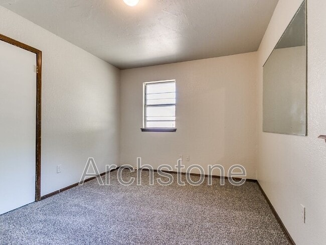 Building Photo - 5216 Coble St