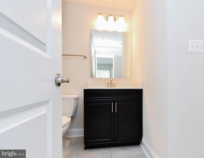 Building Photo - 7102 Druce Way