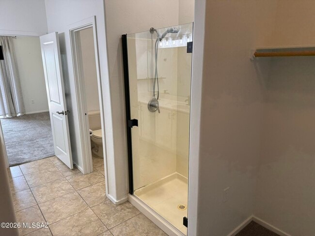 Building Photo - 2028 E River Rd