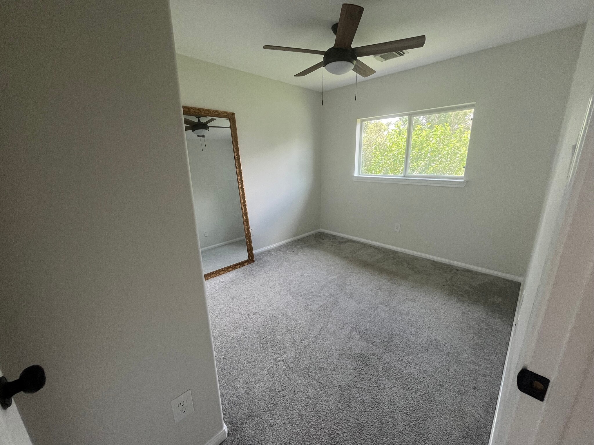 second bedroom (mirror will be removed) - 1903 Fletcher St