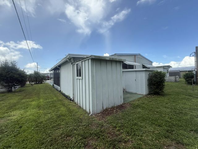 Building Photo - 111 48th Ave W
