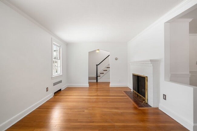 Building Photo - 159 Payson Rd