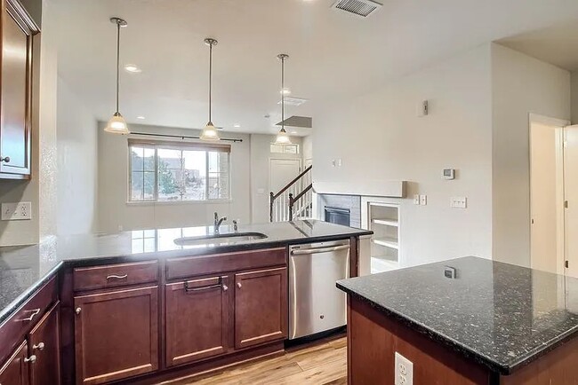 Building Photo - 8986 E Phillips Dr